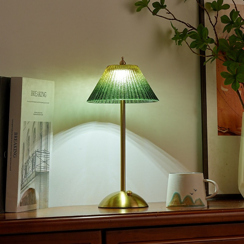 Wedding Led - Lampe de table en verre plissé