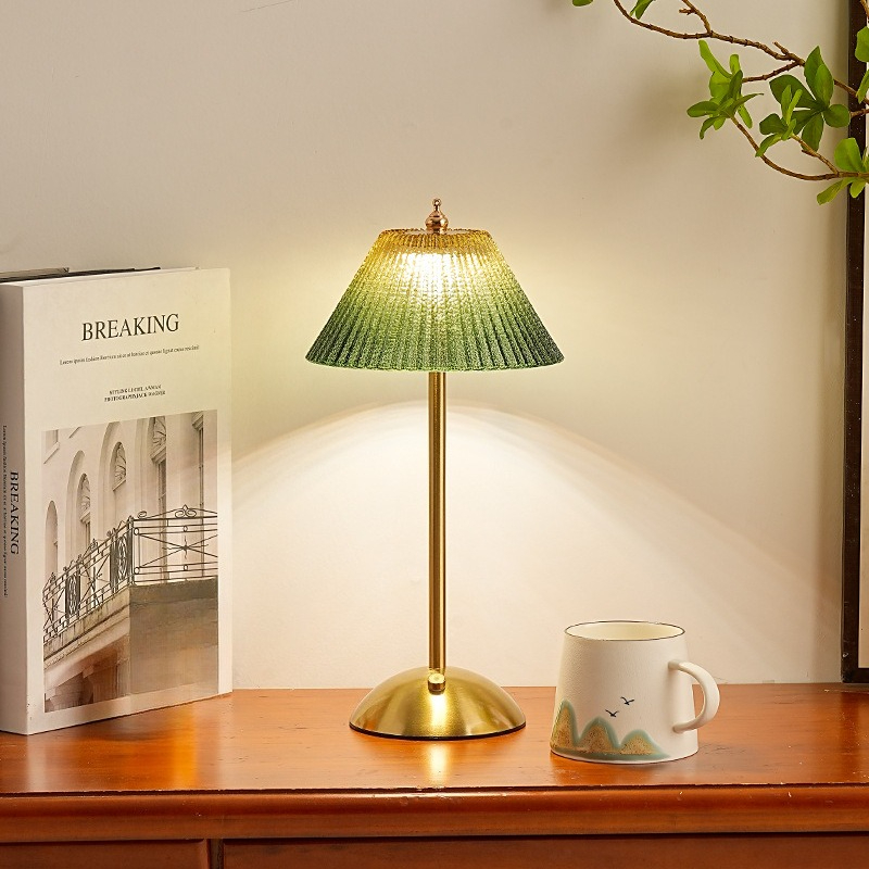 Lampe de table en verre plissé - Wedding Led avis et prix